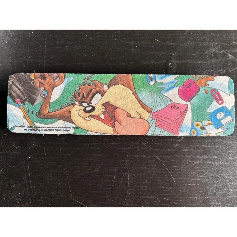 VTG Taz Tasmanian Devil Mouse Pad Wrist Rest Set LooneyTunes WarnerBros Computer